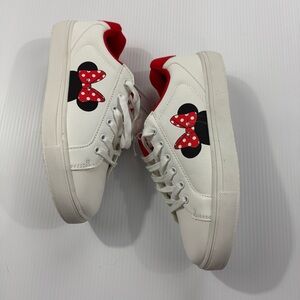 60. New Disney White & Red Athletic‎ Shoes with Minnie Mouse Design (9)
